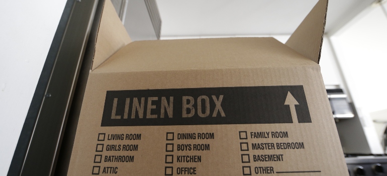 A linen box