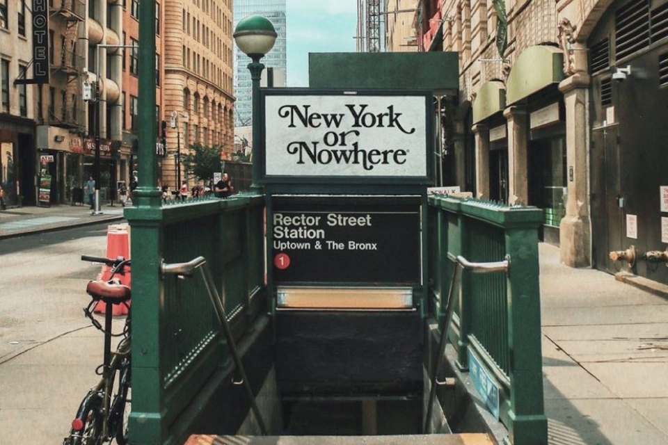 subway entrances in NYC