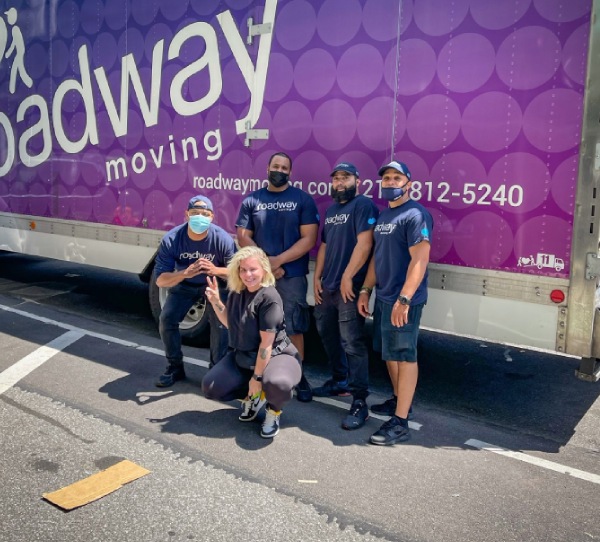 Roadway Moving's happy customer with movers in NYC