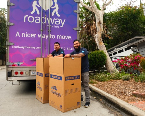 Roadway Moving crew during a Los Angeles move