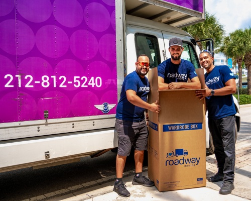 Roadway Moving crew in Miami