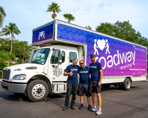Roadway Moving truck and crew in Miami