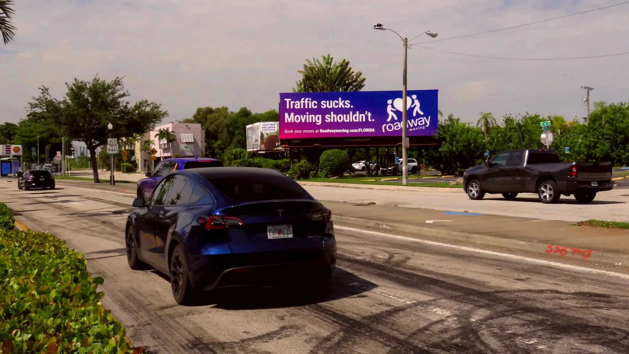 Roadway Moving billboard on Biscayne Boulevard street view